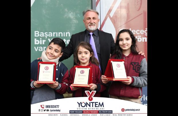Mevlâna Haftası dolayısıyla yarışmada dereceye giren öğrencilerimiz plaketlerini aldı.