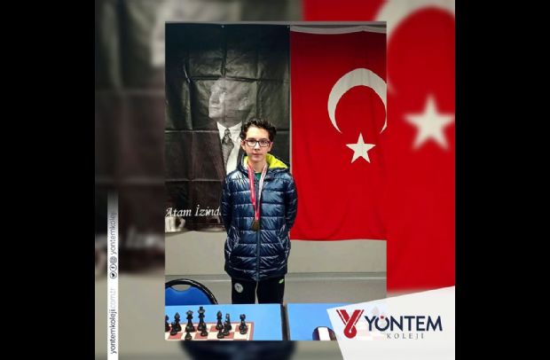Konya İl Birinciliği Satranç Turnuvası'nda 14 Yaş Altı Konya 1.si Burak Yağız Dereli
