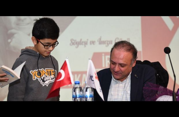 Yöntem Eğitim Kurumlarında Roman Okuma Programı Ses Getirdi