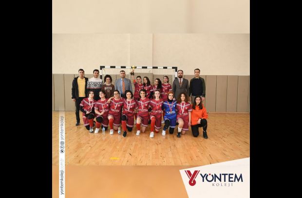Konya Okullar Arası Genç Kızlar Futsal takımımız Konya 4.sü olmuştur.